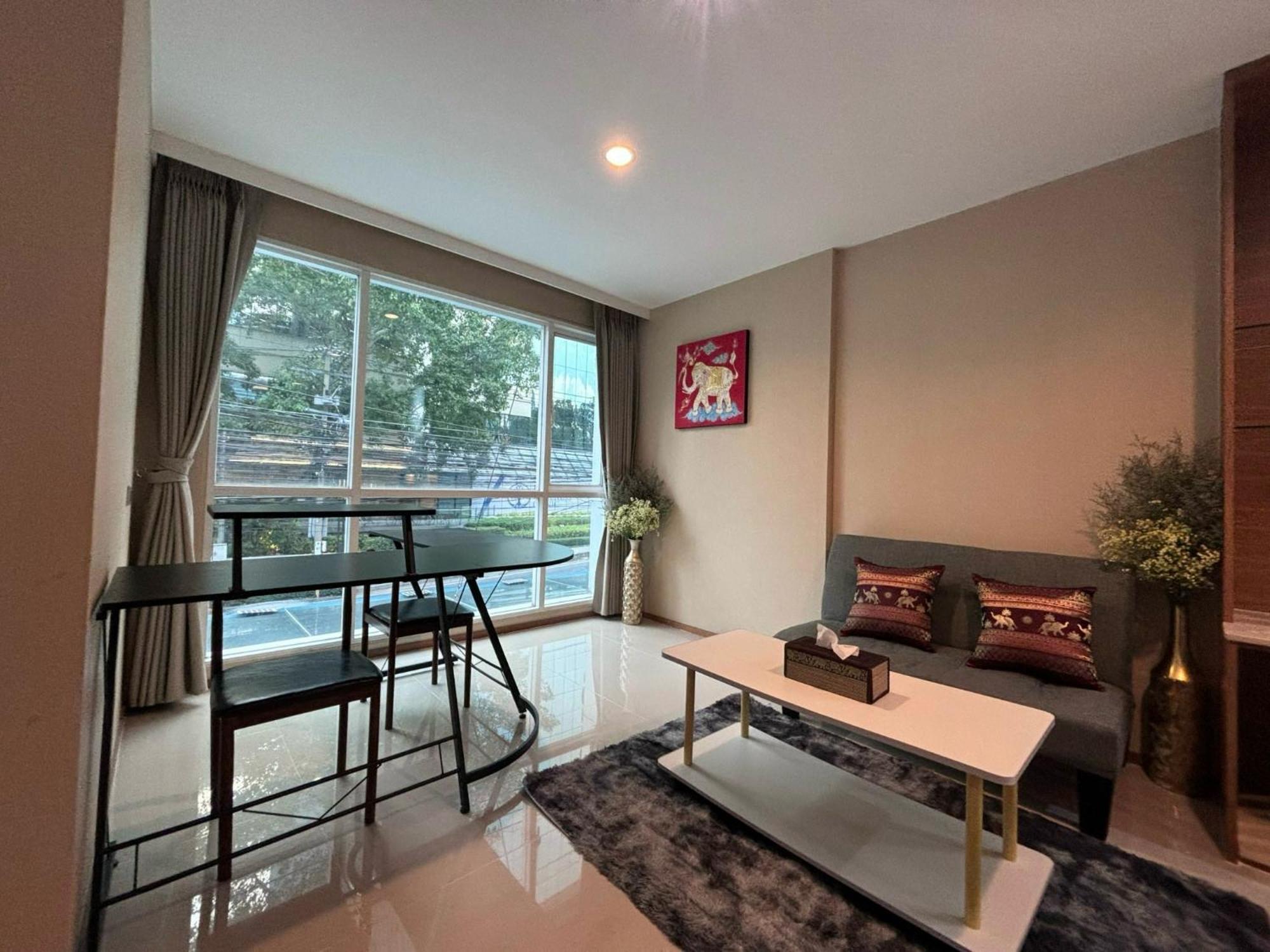 Sam Homestay Bangkok Exterior photo