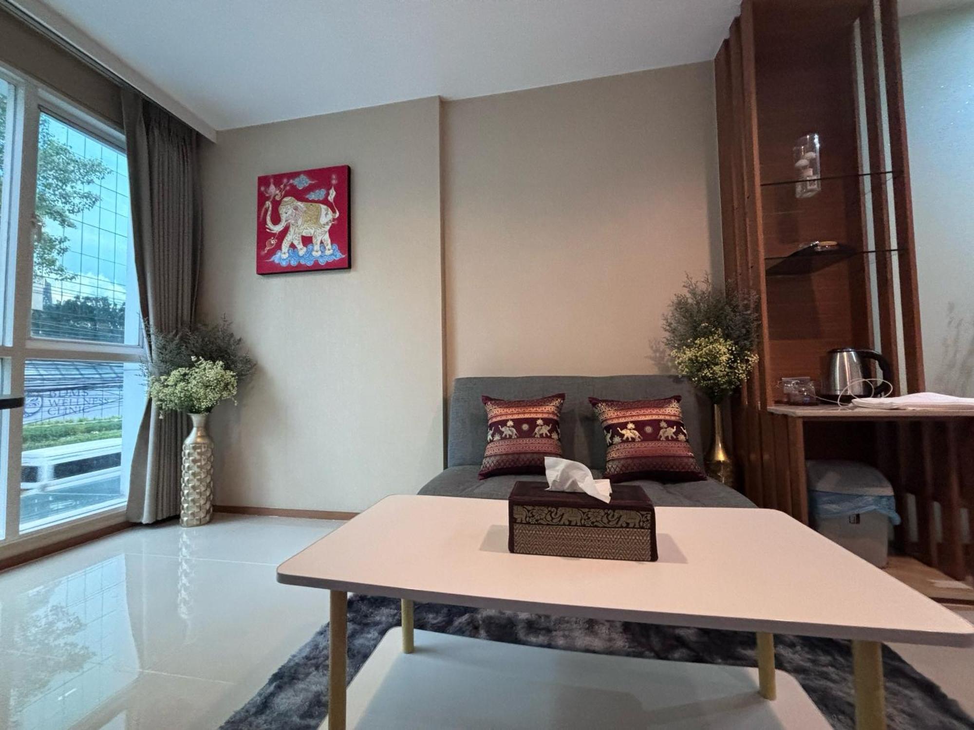 Sam Homestay Bangkok Exterior photo